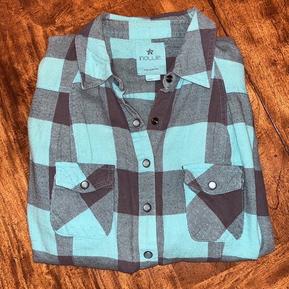 Women’s Nollie Aqua/Gray Plaid Button-up Top - Picture 3 of 10